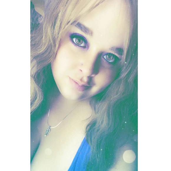 hollylynn8706